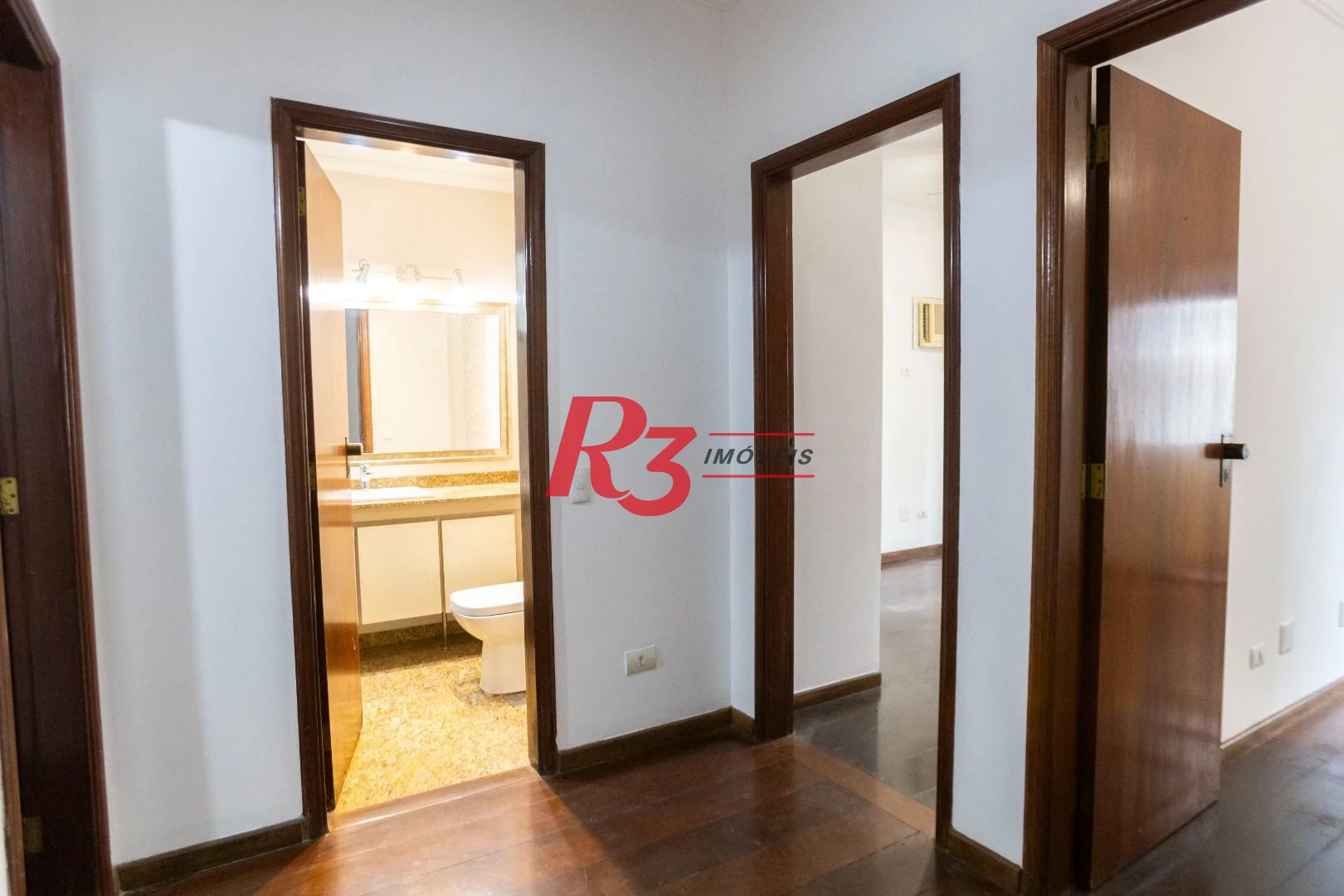 Apartamento com 3 dormitórios à venda, 183 m² por R$ 1.200.000,00 - Pompéia - Santos/SP