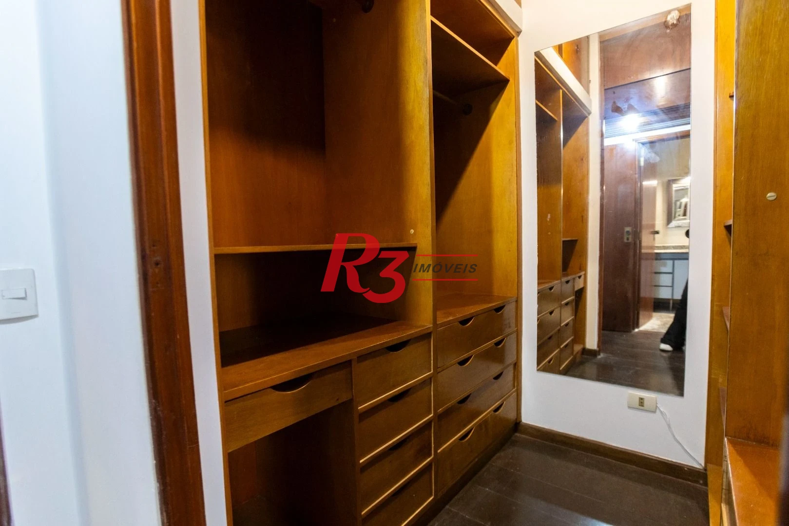 Apartamento com 3 dormitórios à venda, 183 m² por R$ 1.200.000,00 - Pompéia - Santos/SP