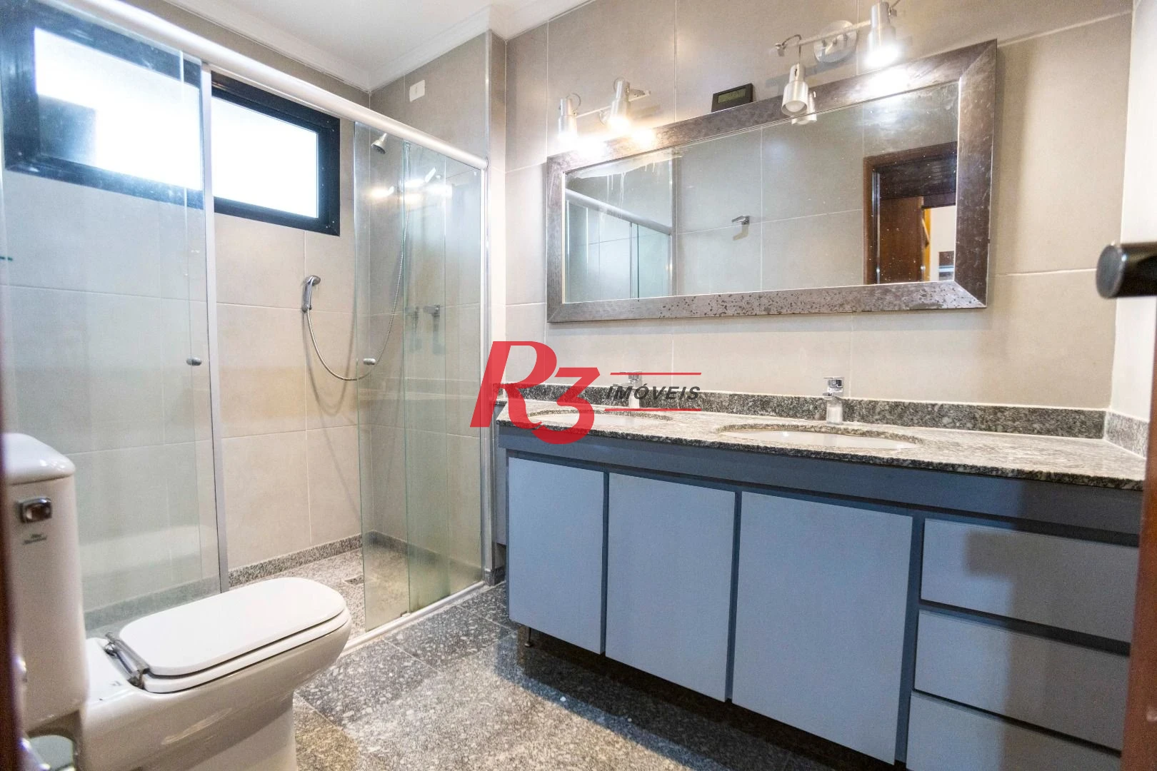 Apartamento com 3 dormitórios à venda, 183 m² por R$ 1.200.000,00 - Pompéia - Santos/SP