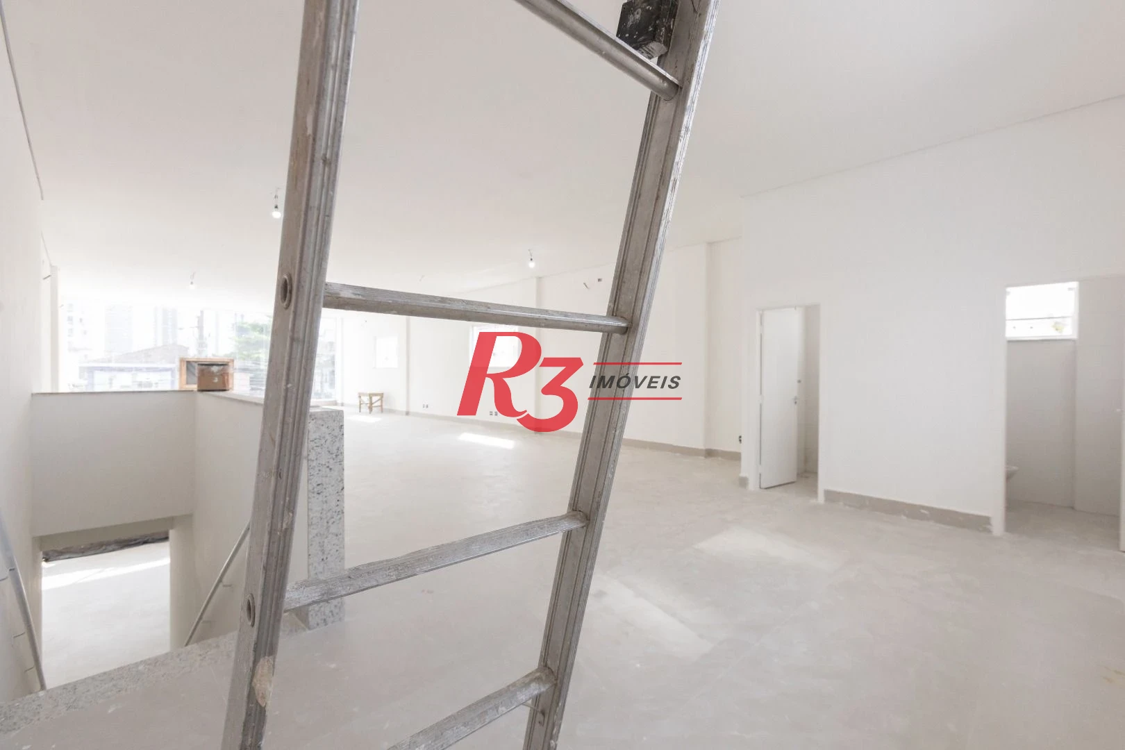 Loja para alugar, 600 m² por R$ 23.608,70/mês - Encruzilhada - Santos/SP