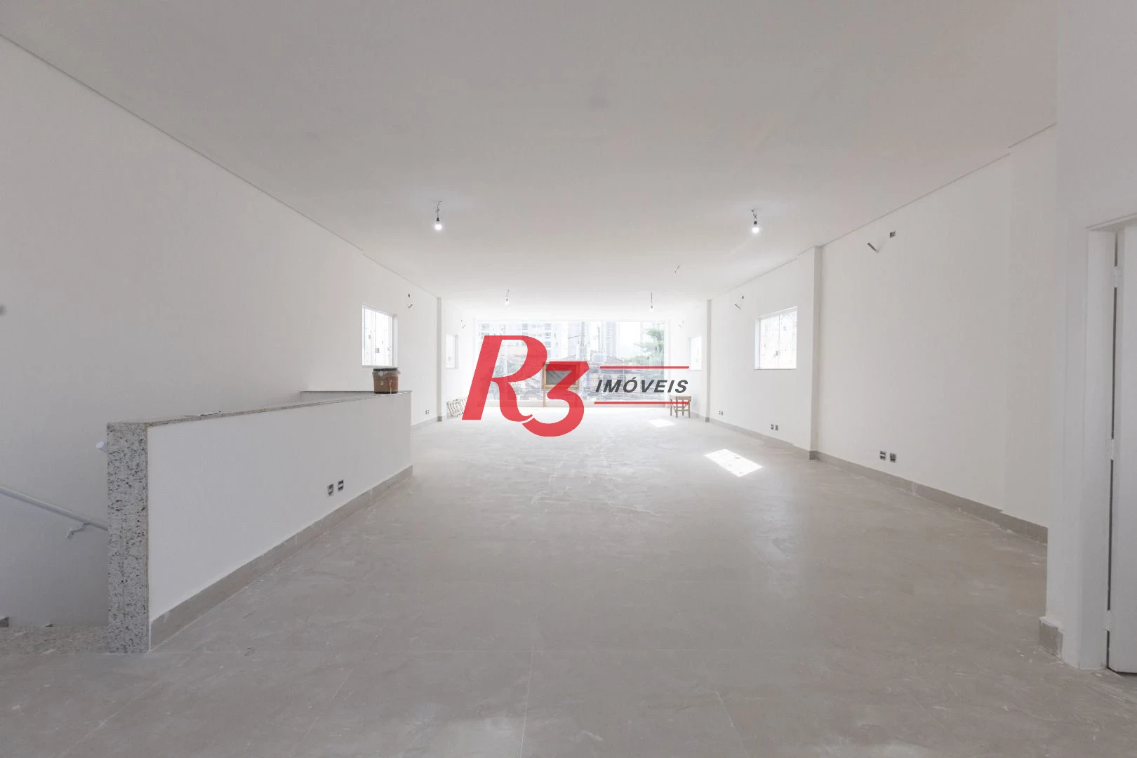 Loja para alugar, 600 m² por R$ 23.608,70/mês - Encruzilhada - Santos/SP