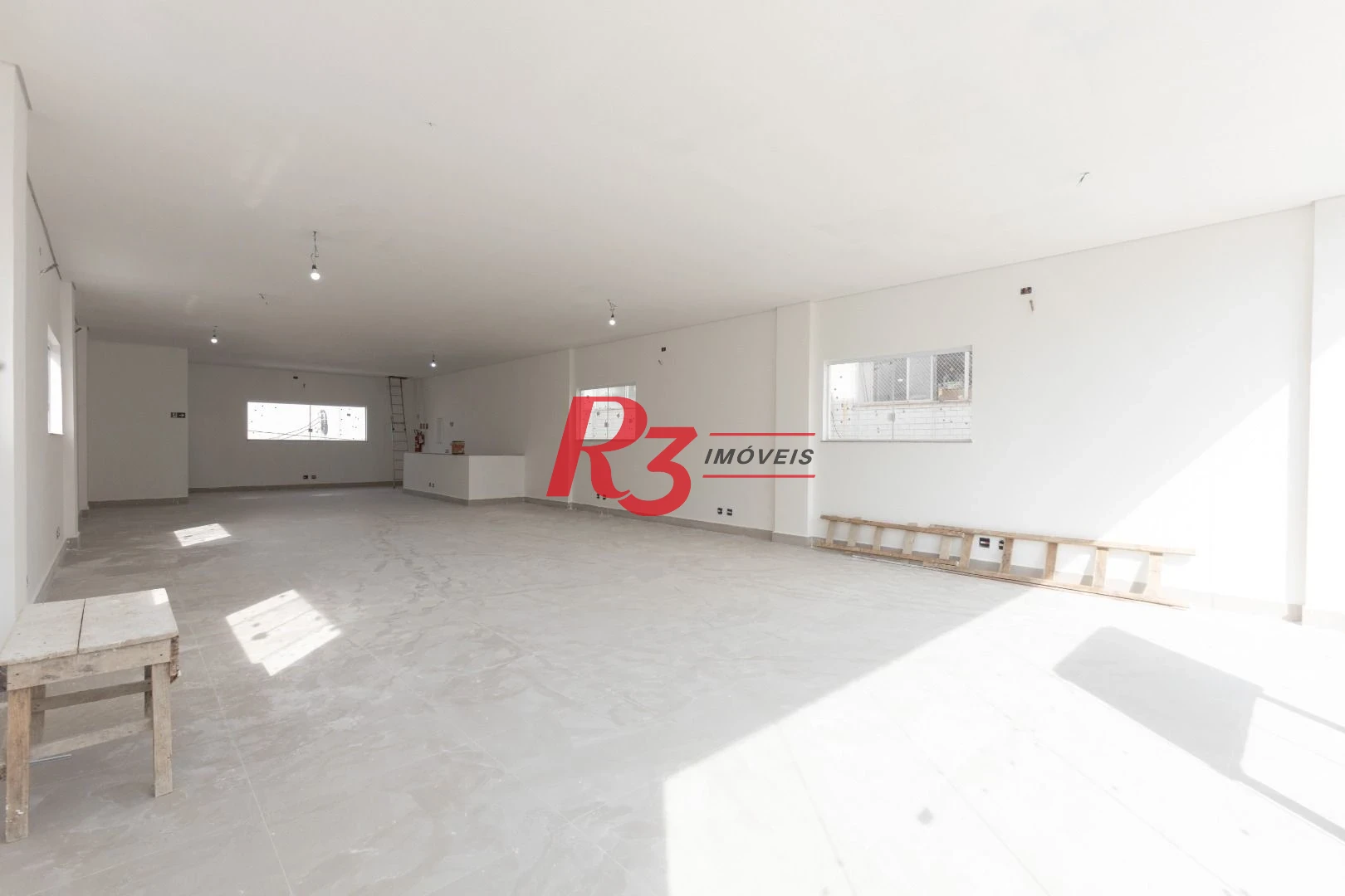 Loja para alugar, 600 m² por R$ 23.608,70/mês - Encruzilhada - Santos/SP