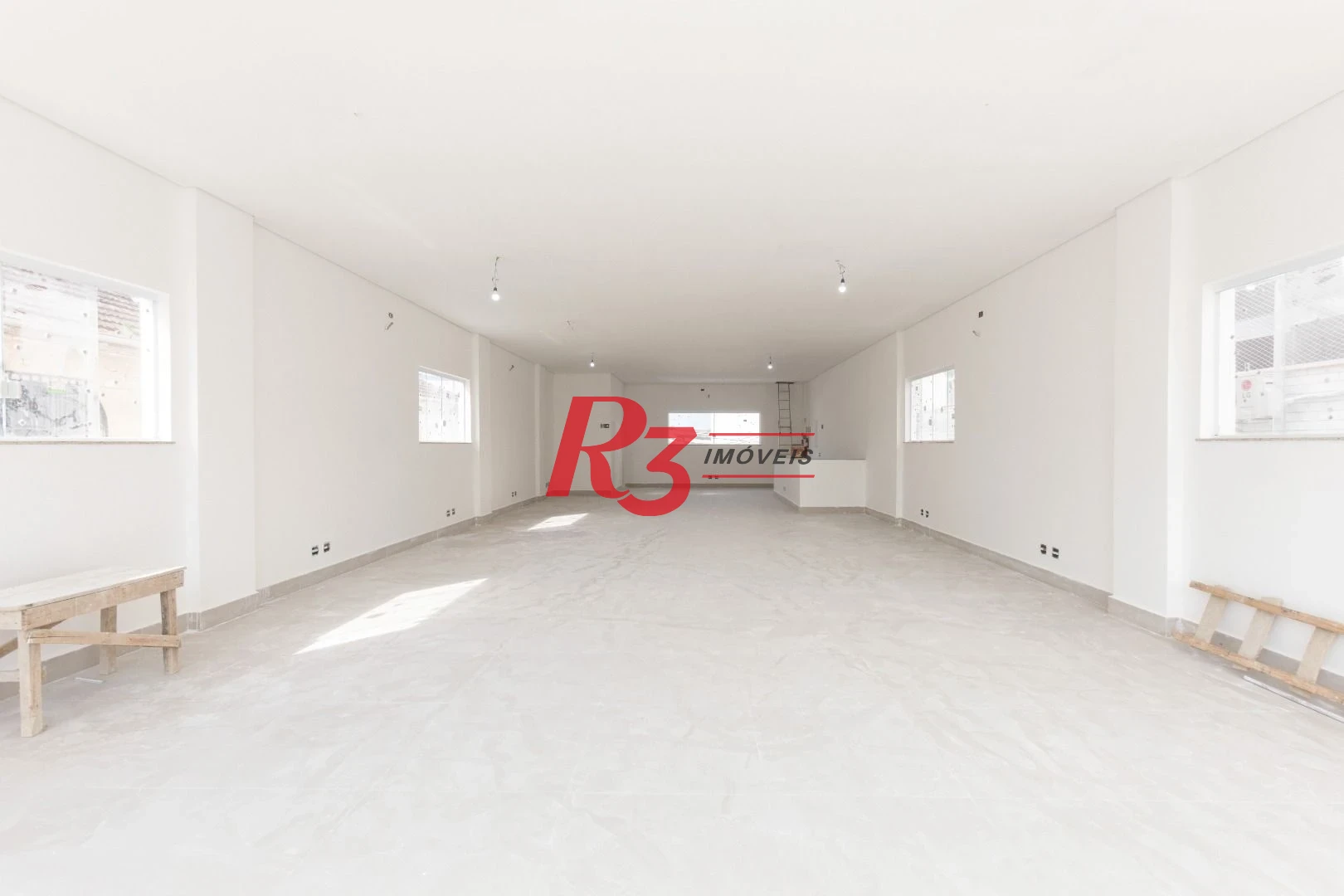 Loja para alugar, 600 m² por R$ 23.608,70/mês - Encruzilhada - Santos/SP