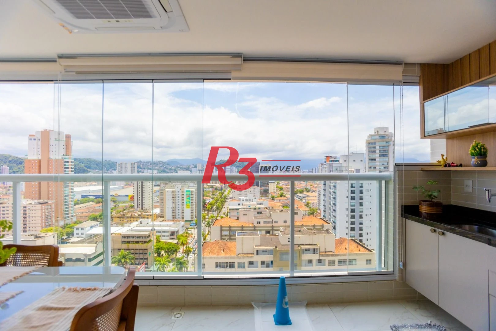 Apartamento à venda, 116 m² por R$ 2.456.000,00 - Gonzaga - Santos/SP