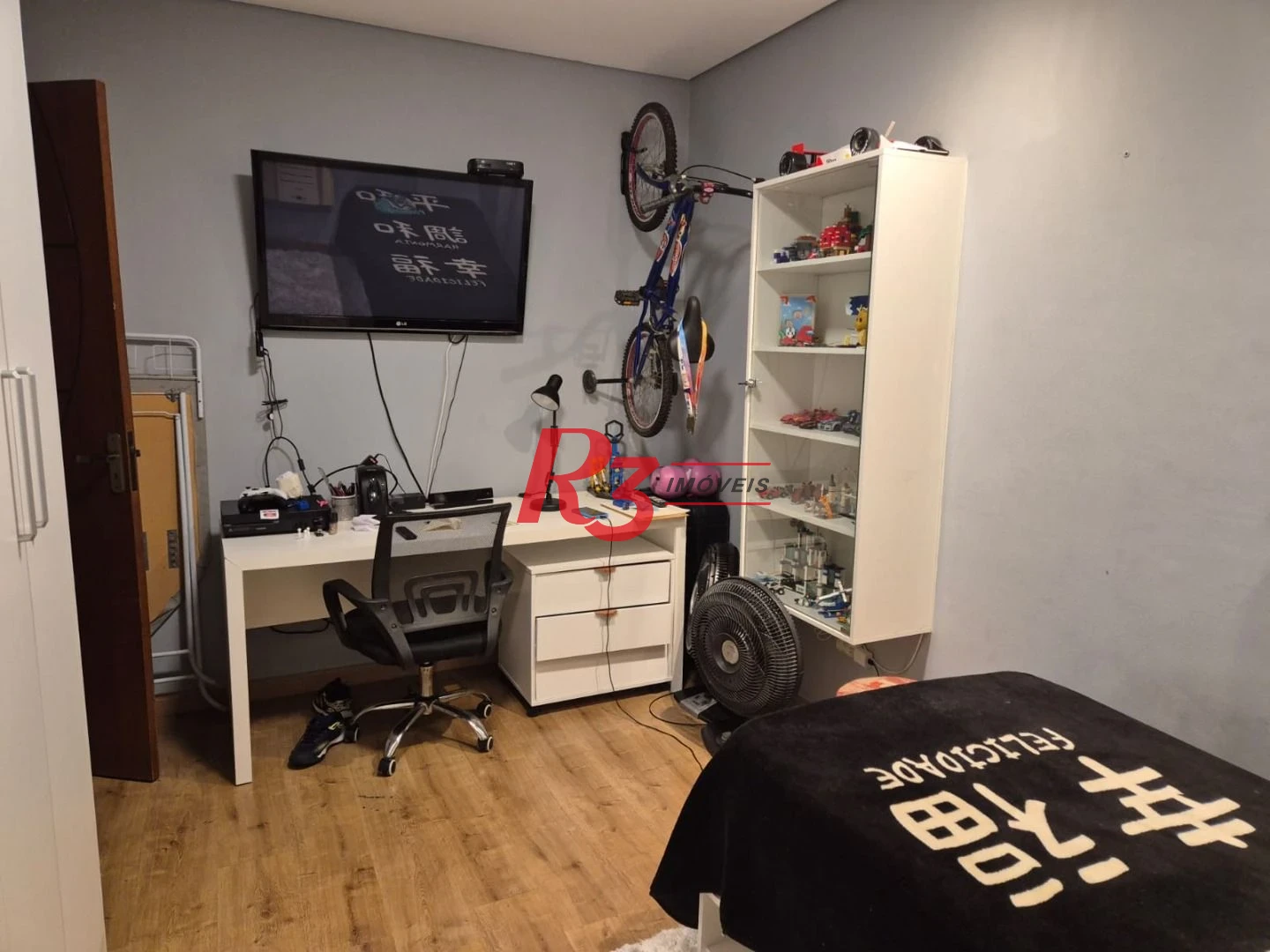 Apartamento com 3 dormitórios à venda, 133 m² por R$ 645.000,00 - Marapé - Santos/SP