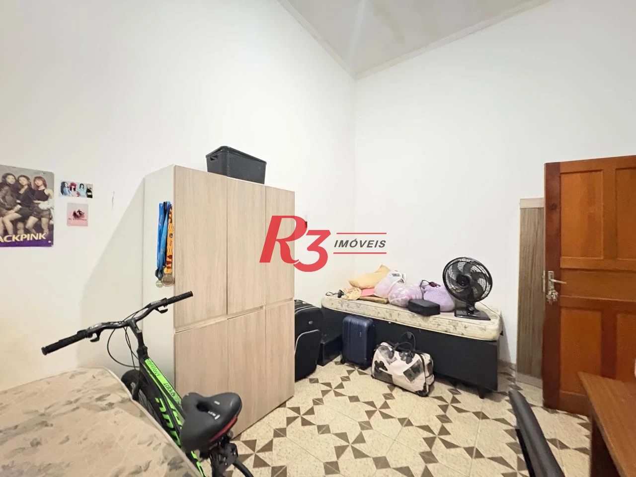 Casa com 9 dormitórios à venda, 287 m² por R$ 645.000,00 - Encruzilhada - Santos/SP