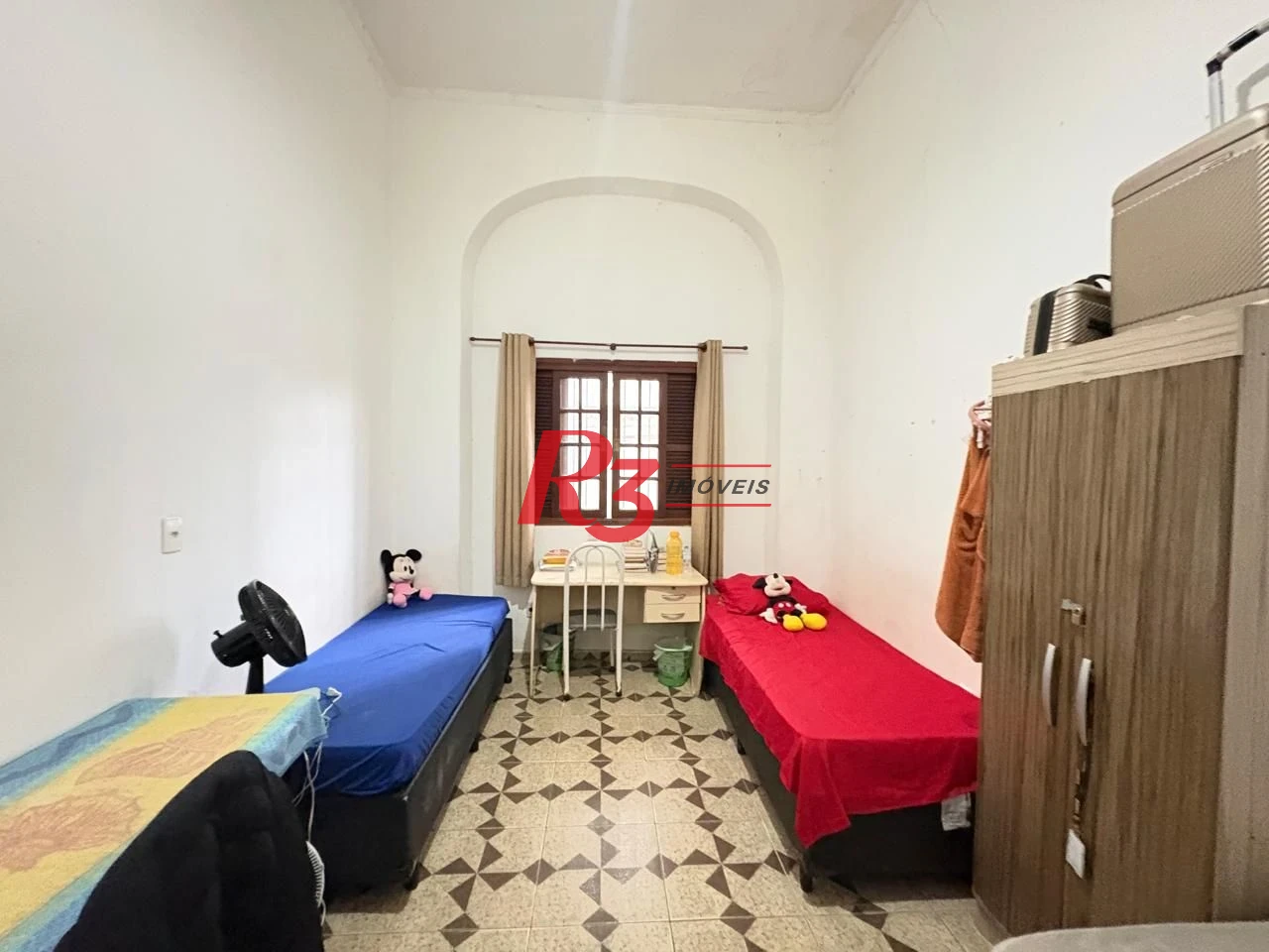 Casa com 9 dormitórios à venda, 287 m² por R$ 645.000,00 - Encruzilhada - Santos/SP