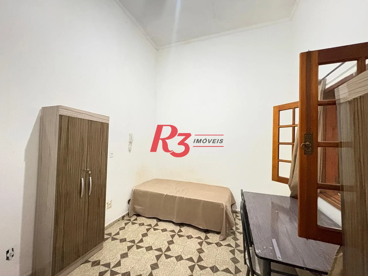 Casa com 9 dormitórios à venda, 287 m² por R$ 645.000,00 - Encruzilhada - Santos/SP