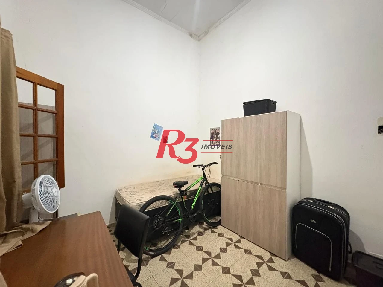 Casa com 9 dormitórios à venda, 287 m² por R$ 645.000,00 - Encruzilhada - Santos/SP