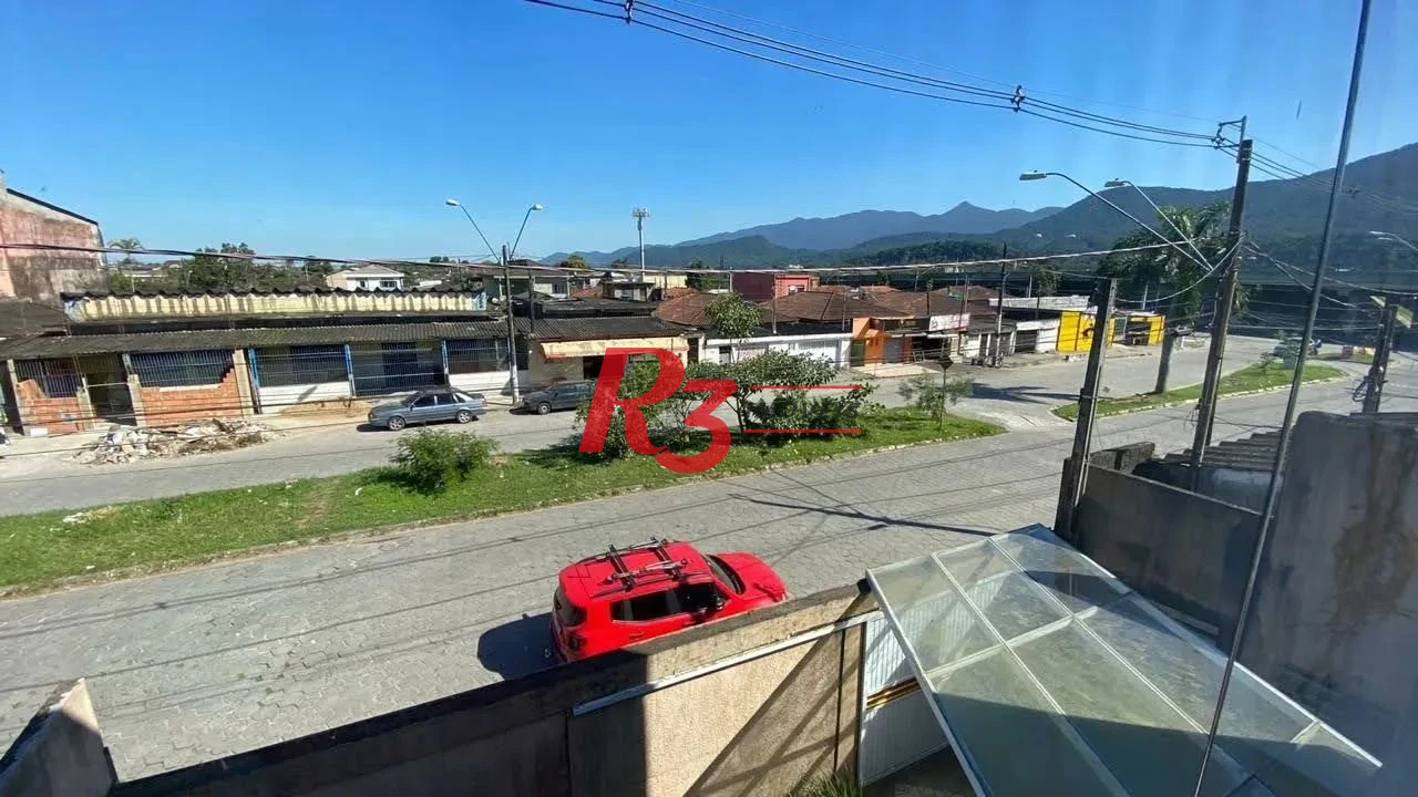 Casa à venda, 272 m² por R$ 800.000,00 - Parque das Bandeiras - São Vicente/SP