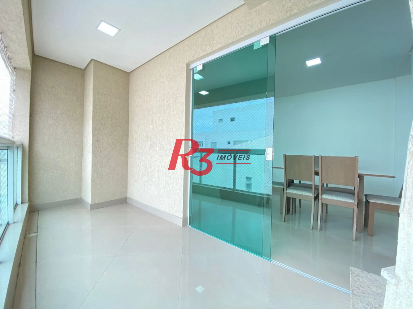 Apartamento Duplex com 2 dormitórios à venda, 151 m² por R$ 852.000,00 - Pitangueiras - Guarujá/SP