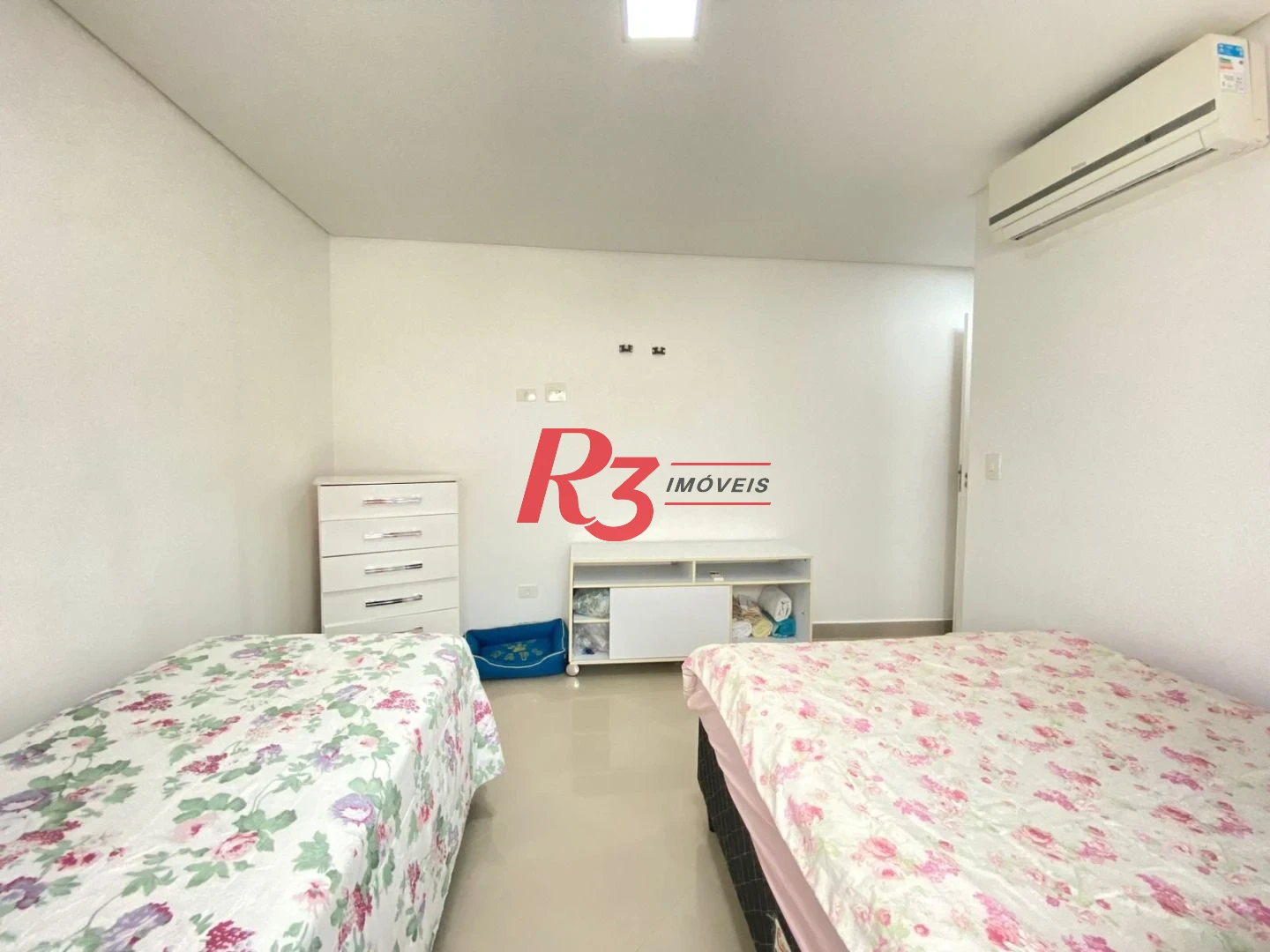 Apartamento Duplex com 2 dormitórios à venda, 151 m² por R$ 852.000,00 - Pitangueiras - Guarujá/SP