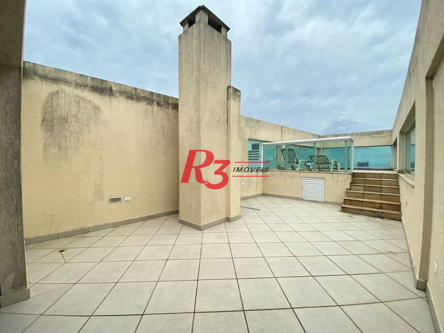 Apartamento Duplex com 2 dormitórios à venda, 151 m² por R$ 852.000,00 - Pitangueiras - Guarujá/SP