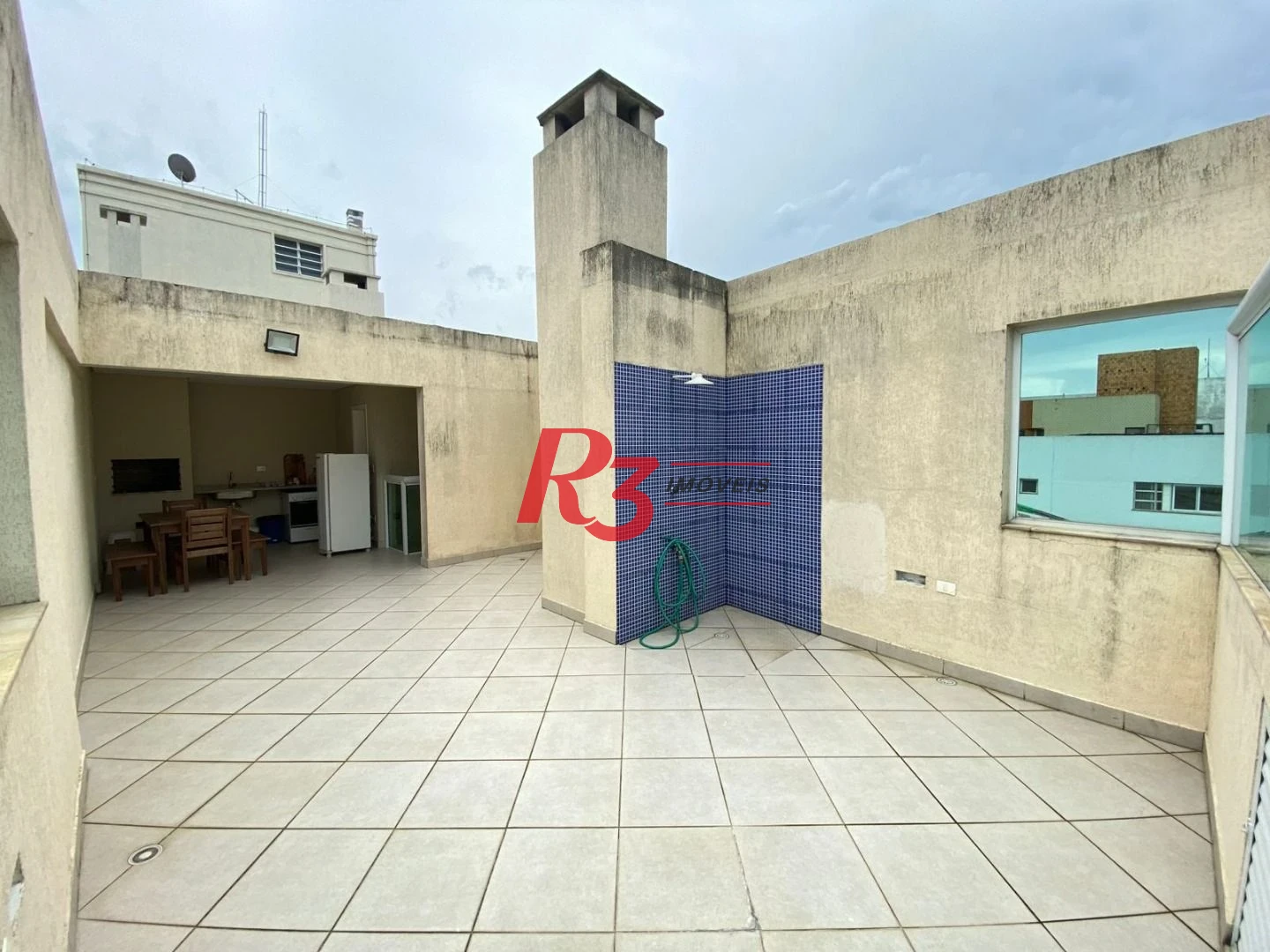 Apartamento Duplex com 2 dormitórios à venda, 151 m² por R$ 852.000,00 - Pitangueiras - Guarujá/SP
