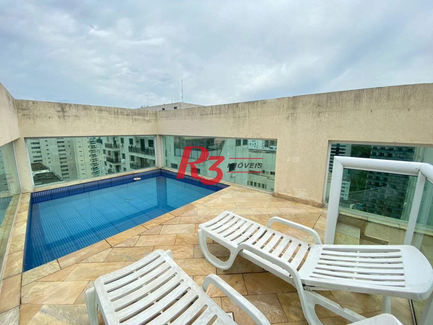 Apartamento Duplex com 2 dormitórios à venda, 151 m² por R$ 852.000,00 - Pitangueiras - Guarujá/SP