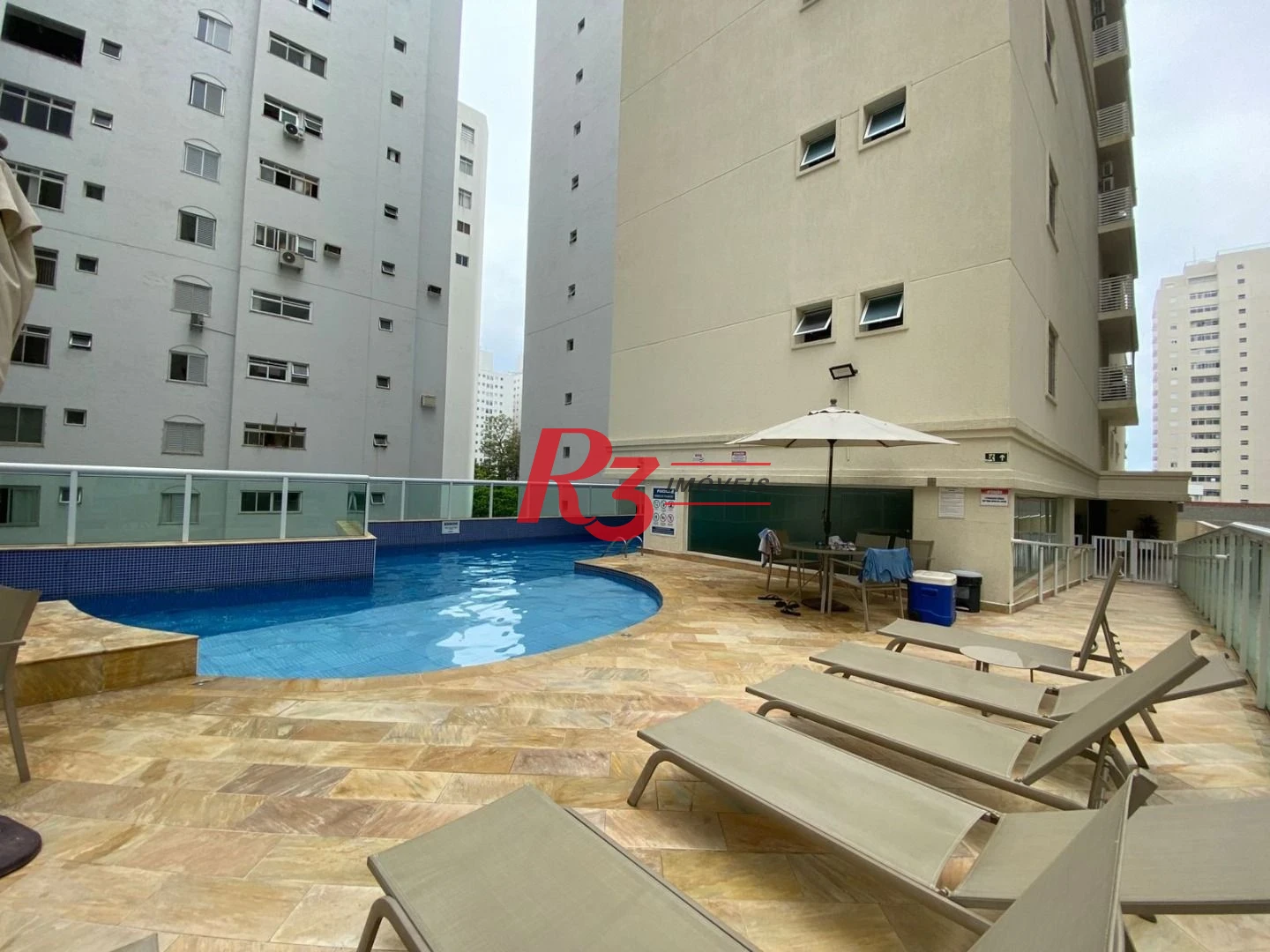 Apartamento Duplex com 2 dormitórios à venda, 151 m² por R$ 852.000,00 - Pitangueiras - Guarujá/SP