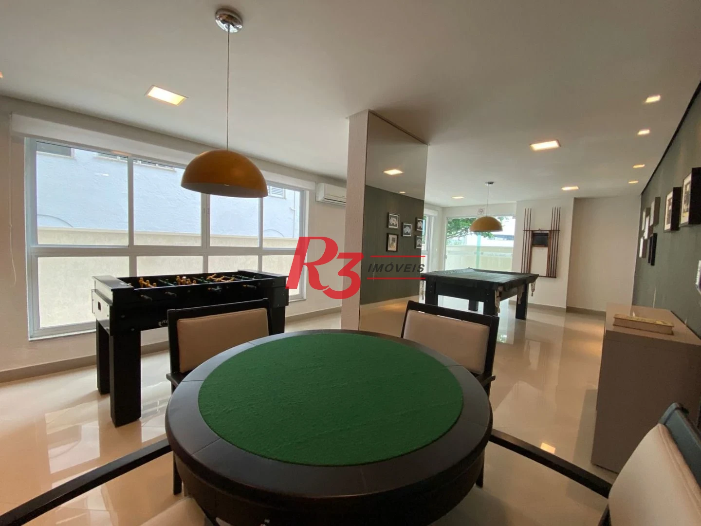 Apartamento Duplex com 2 dormitórios à venda, 151 m² por R$ 852.000,00 - Pitangueiras - Guarujá/SP