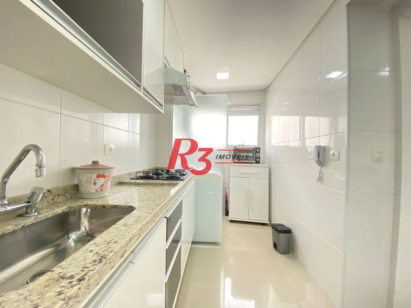 Apartamento Duplex com 2 dormitórios à venda, 151 m² por R$ 852.000,00 - Pitangueiras - Guarujá/SP