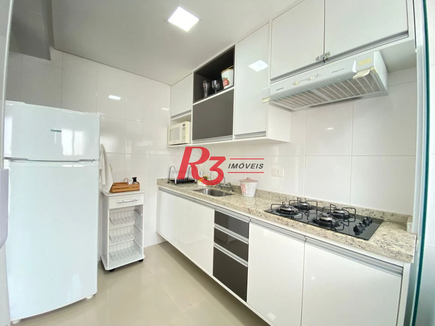 Apartamento Duplex com 2 dormitórios à venda, 151 m² por R$ 852.000,00 - Pitangueiras - Guarujá/SP