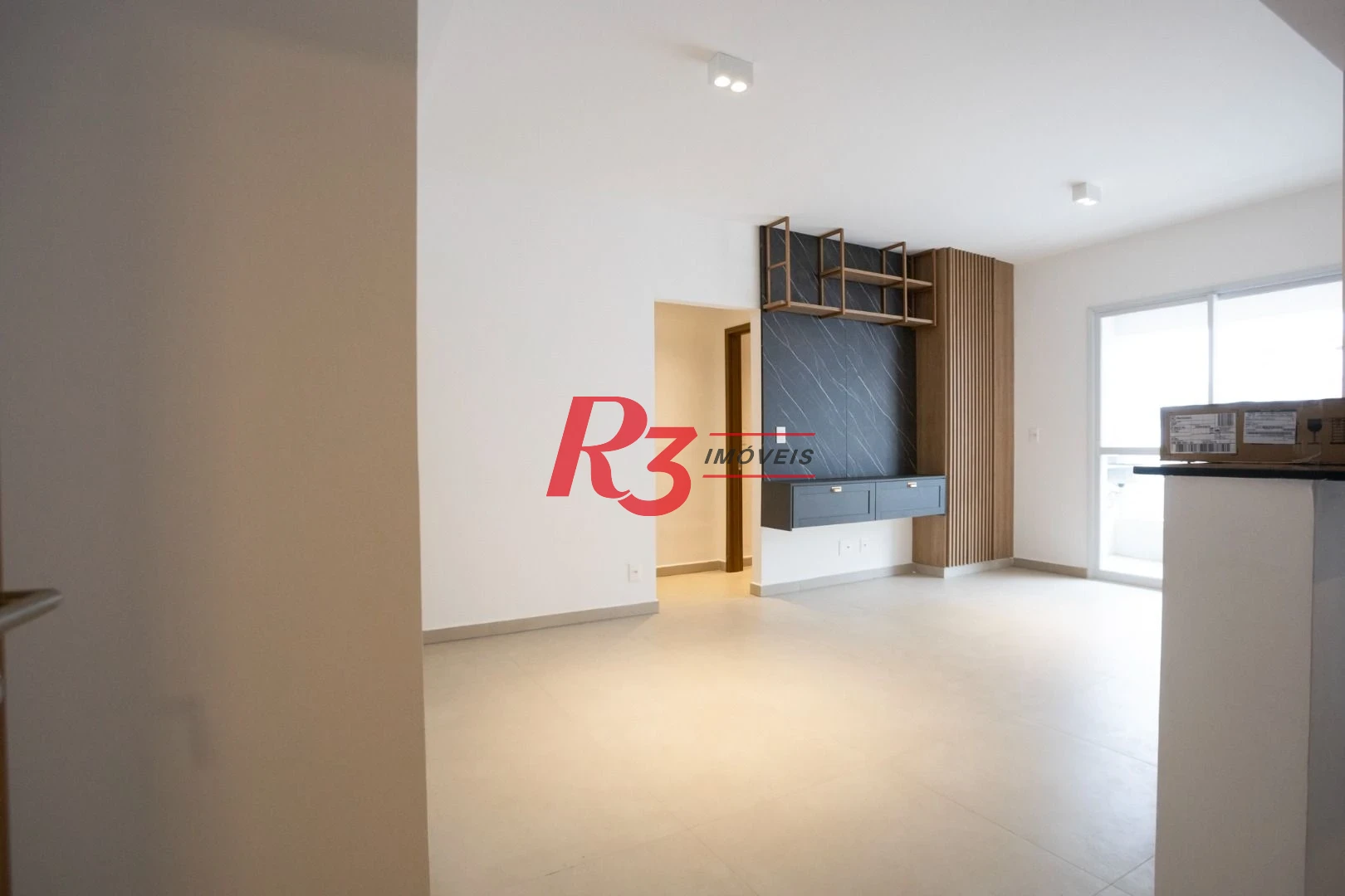 Apartamento com 2 dormitórios à venda, 74 m² por R$ 1.065.000,00 - Boqueirão - Santos/SP