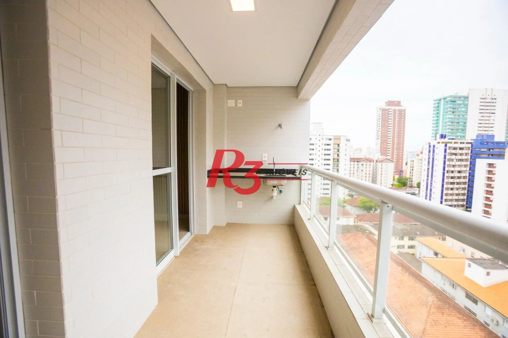 Apartamento com 2 dormitórios à venda, 74 m² por R$ 1.065.000,00 - Boqueirão - Santos/SP