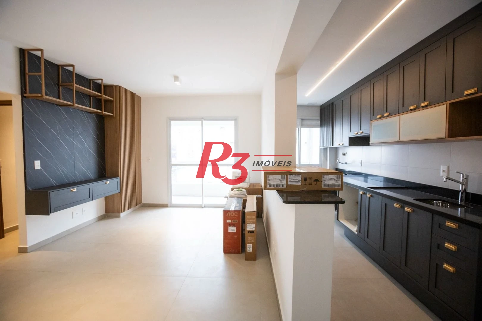 Apartamento com 2 dormitórios à venda, 74 m² por R$ 1.065.000,00 - Boqueirão - Santos/SP