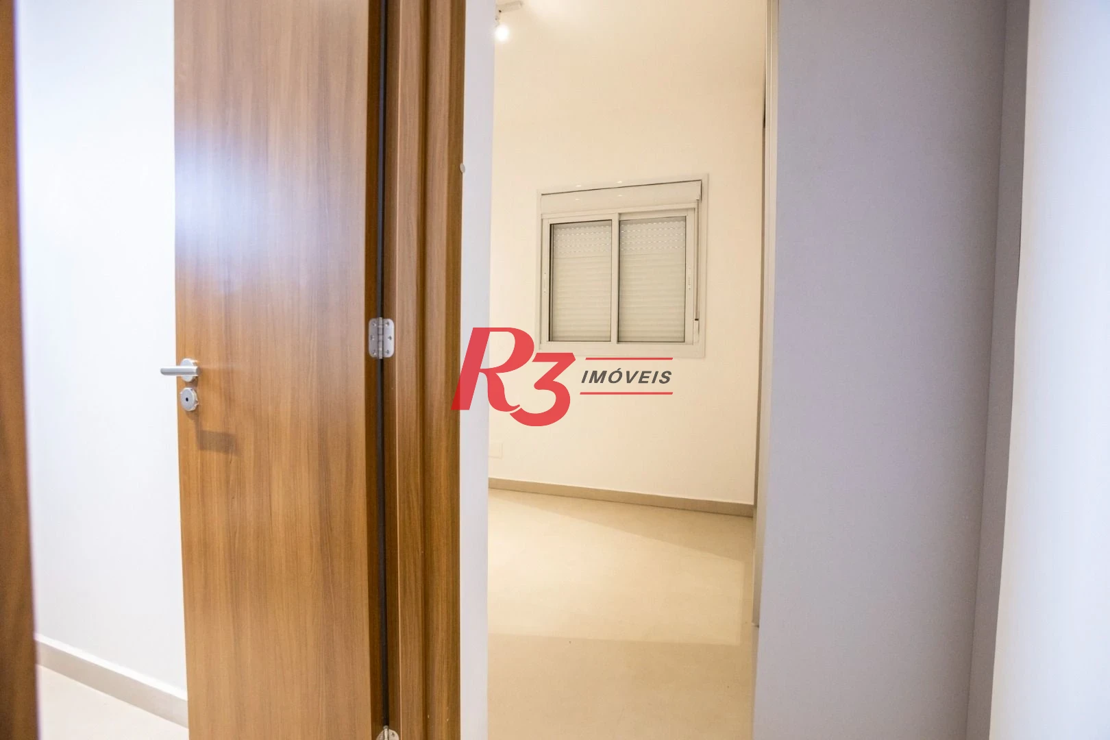 Apartamento com 2 dormitórios à venda, 74 m² por R$ 1.065.000,00 - Boqueirão - Santos/SP