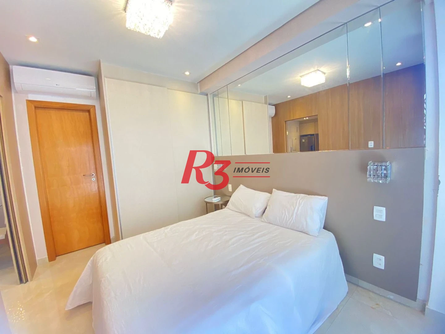 Apartamento com 1 dormitório para alugar, 45 m² por R$ 6.000,00/mês - Boqueirão - Santos/SP