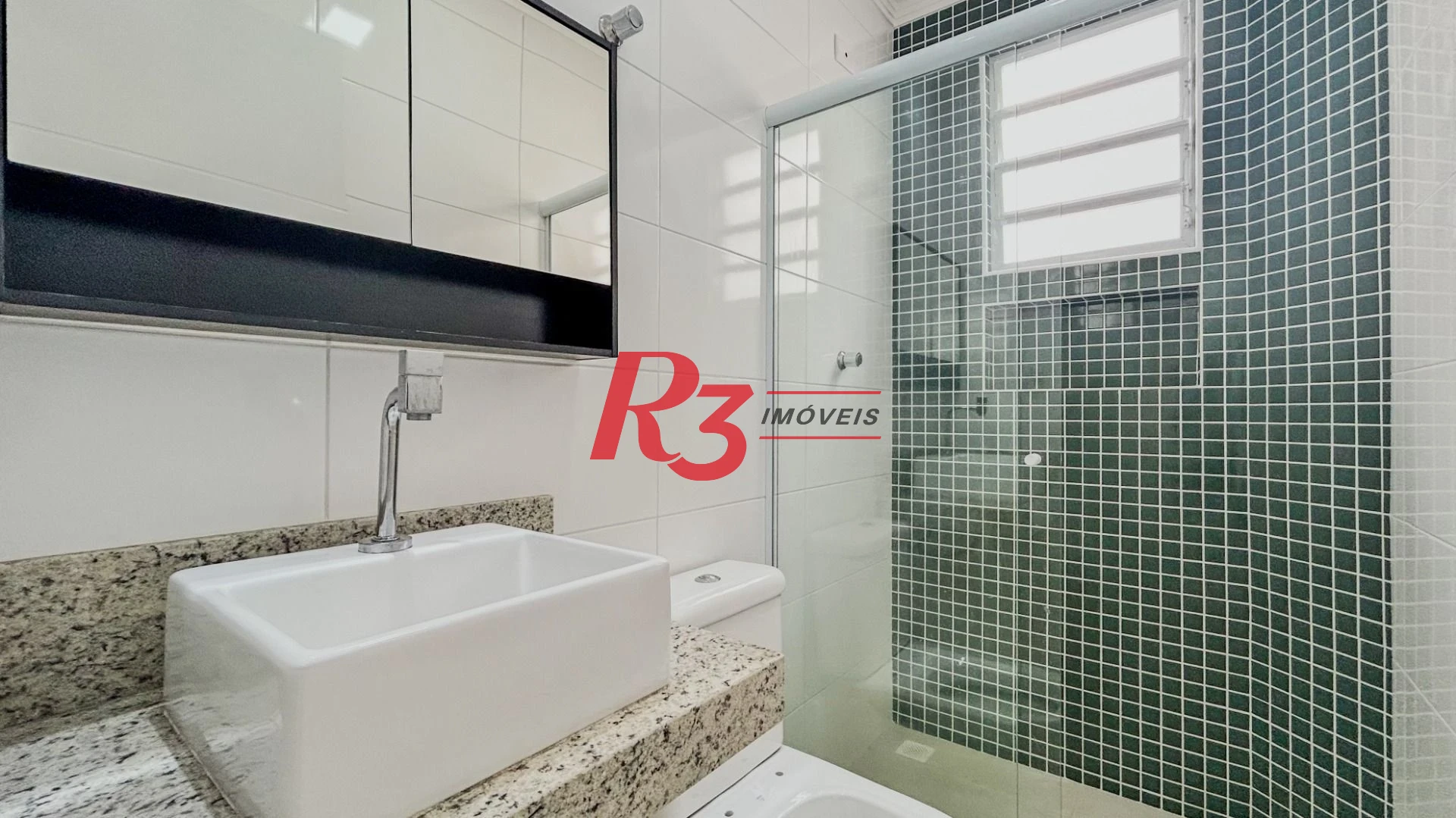 Casa com 3 dormitórios à venda, 95 m² por R$ 775.000,00 - Ponta da Praia - Santos/SP
