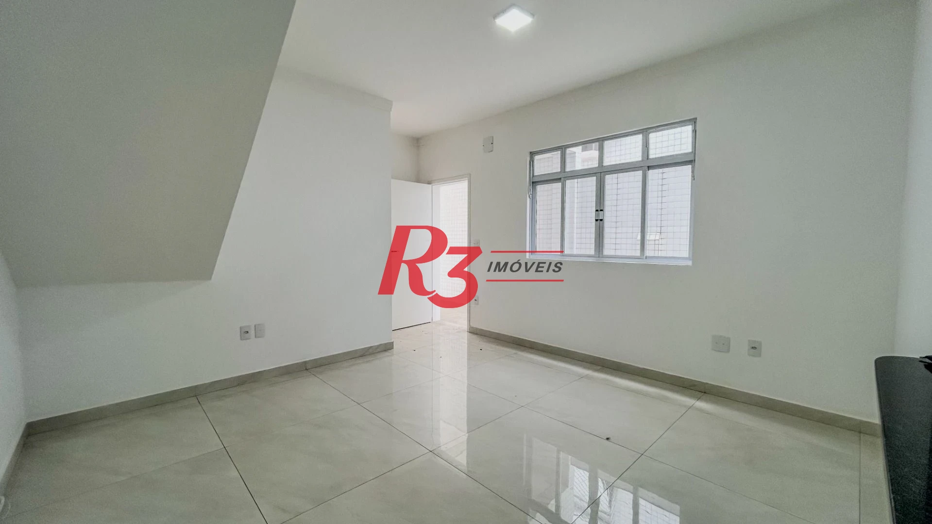 Casa com 3 dormitórios à venda, 95 m² por R$ 775.000,00 - Ponta da Praia - Santos/SP