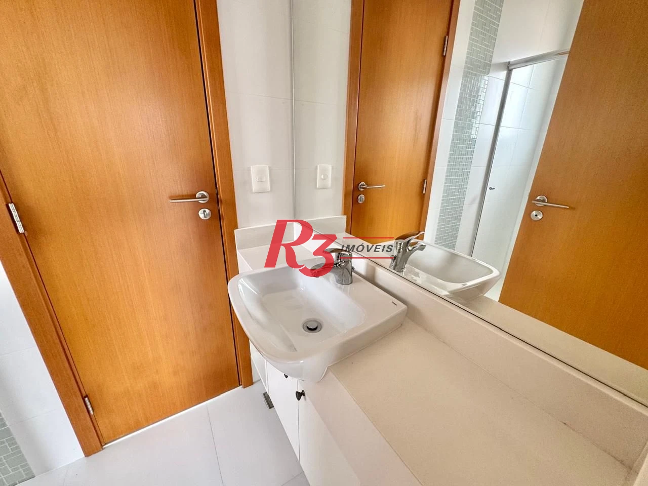 Apartamento com 3 dormitórios à venda, 131 m² por R$ 1.800.000,00 - Boqueirão - Santos/SP