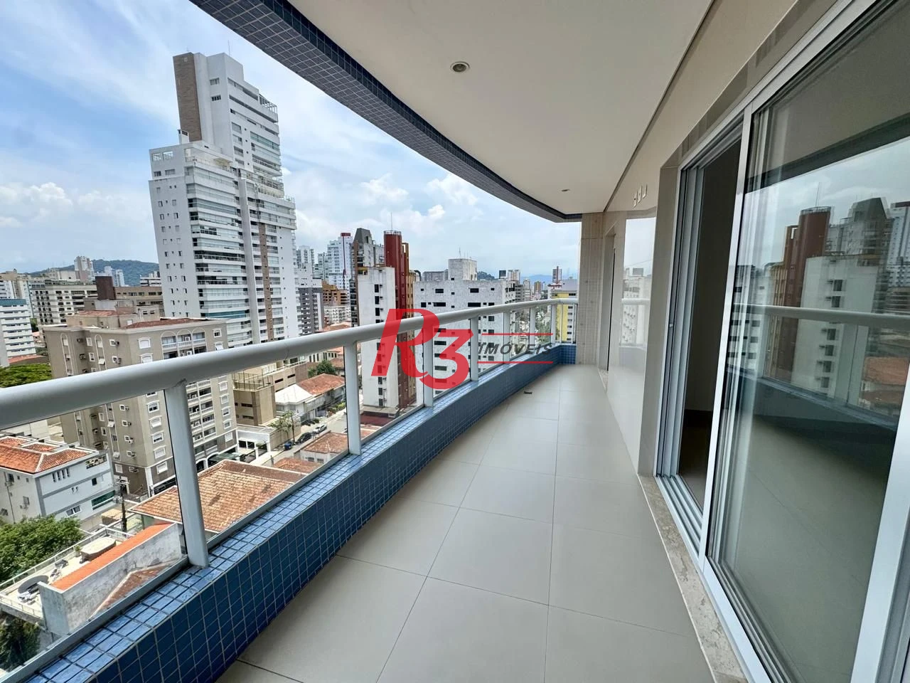 Apartamento com 3 dormitórios à venda, 131 m² por R$ 1.800.000,00 - Boqueirão - Santos/SP