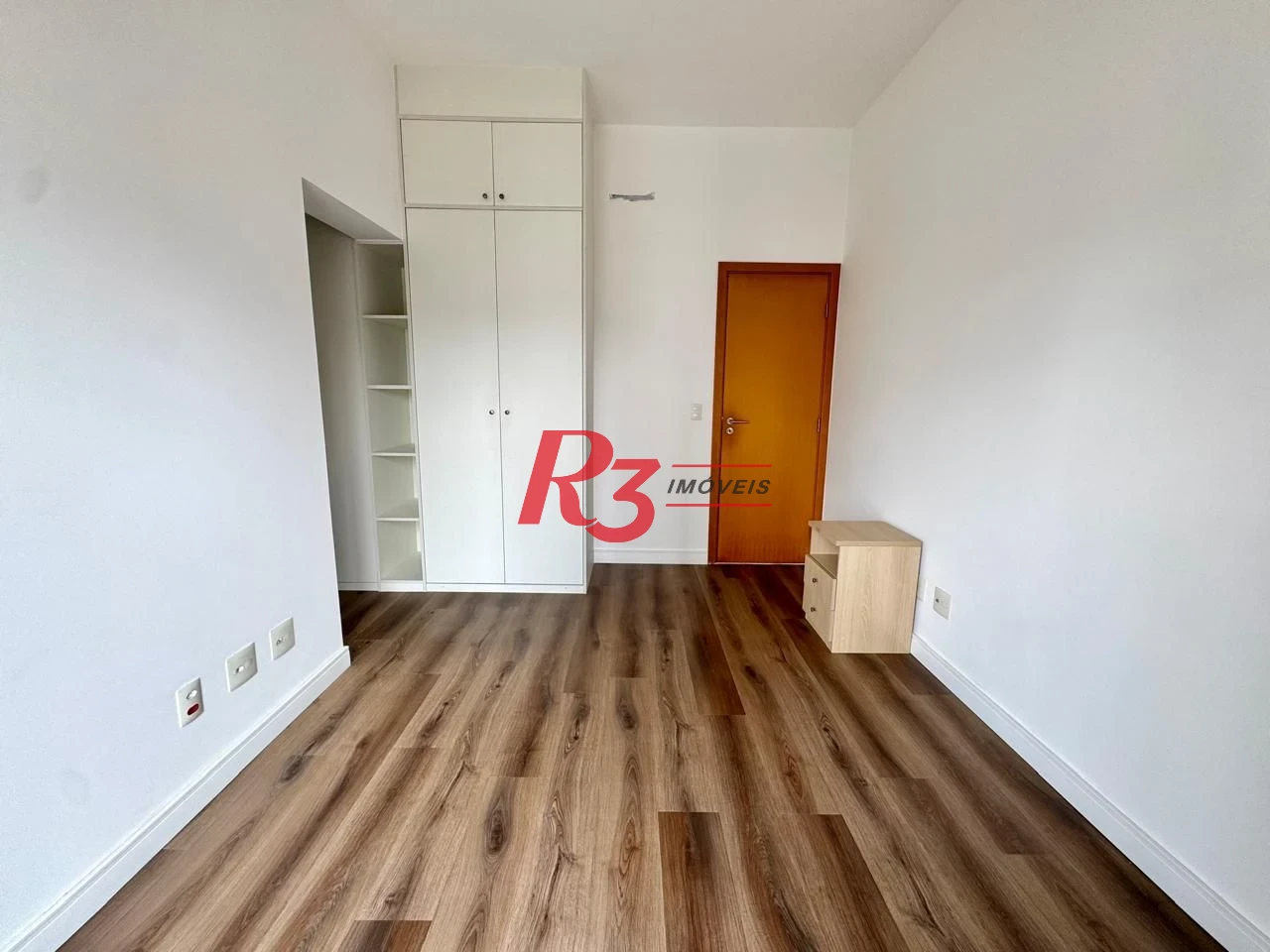 Apartamento com 3 dormitórios à venda, 131 m² por R$ 1.800.000,00 - Boqueirão - Santos/SP