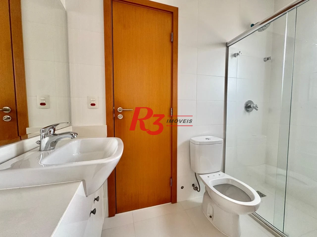 Apartamento com 3 dormitórios à venda, 131 m² por R$ 1.800.000,00 - Boqueirão - Santos/SP