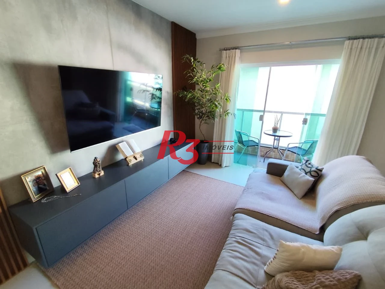 Casa com 3 dormitórios à venda, 165 m² por R$ 1.100.000,00 - Marapé - Santos/SP