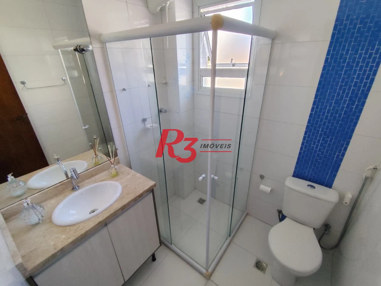 Casa com 3 dormitórios à venda, 165 m² por R$ 1.100.000,00 - Marapé - Santos/SP