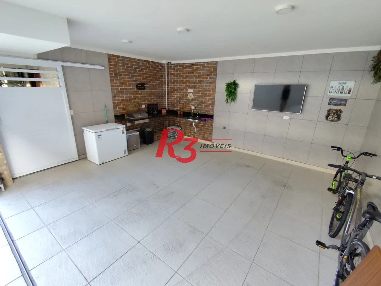 Casa com 3 dormitórios à venda, 165 m² por R$ 1.100.000,00 - Marapé - Santos/SP