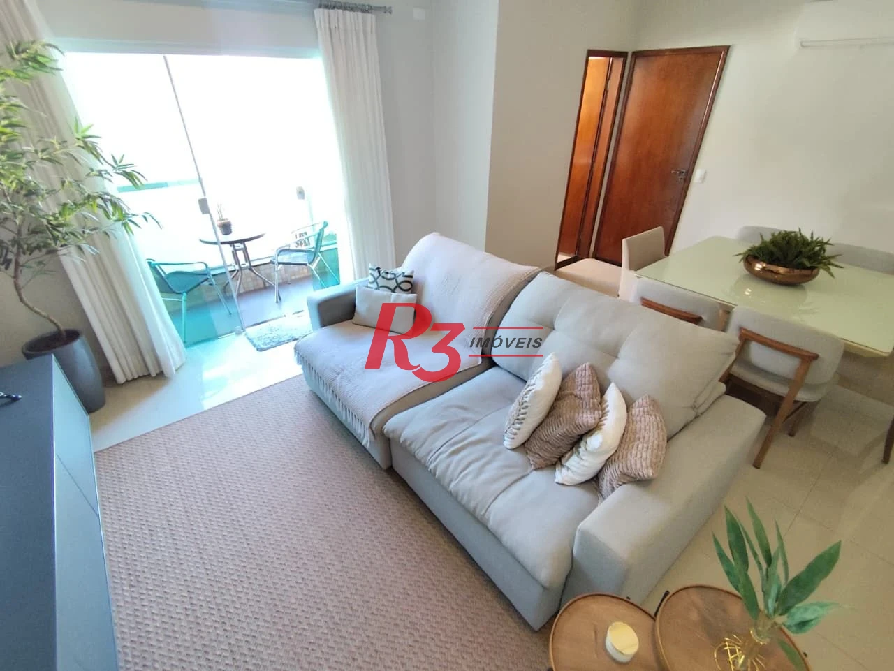 Casa com 3 dormitórios à venda, 165 m² por R$ 1.100.000,00 - Marapé - Santos/SP