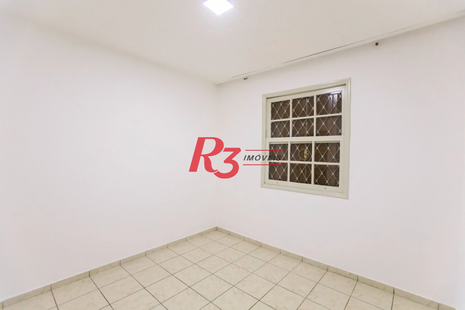 Apartamento com 2 dormitórios à venda, 90 m² por R$ 385.000,00 - Boqueirão - Santos/SP