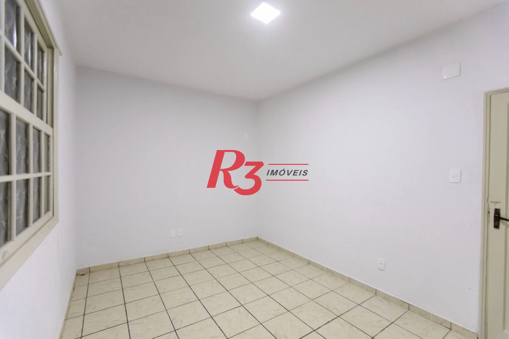 Apartamento com 2 dormitórios à venda, 90 m² por R$ 385.000,00 - Boqueirão - Santos/SP