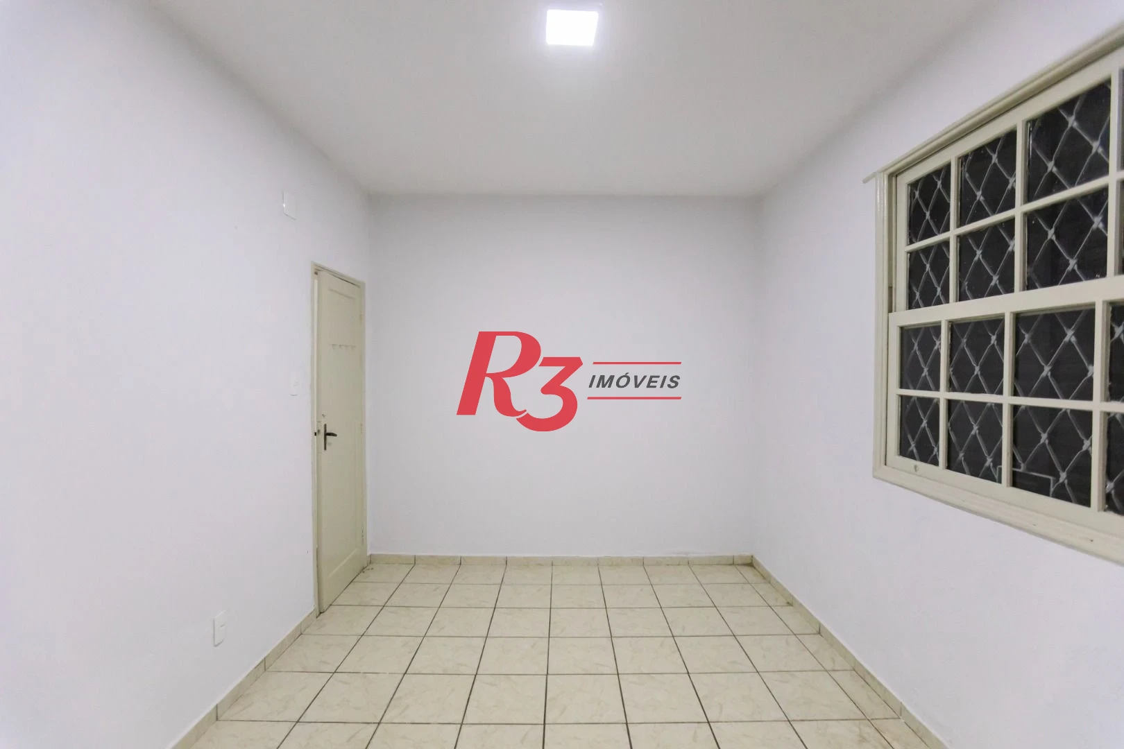 Apartamento com 2 dormitórios à venda, 90 m² por R$ 385.000,00 - Boqueirão - Santos/SP