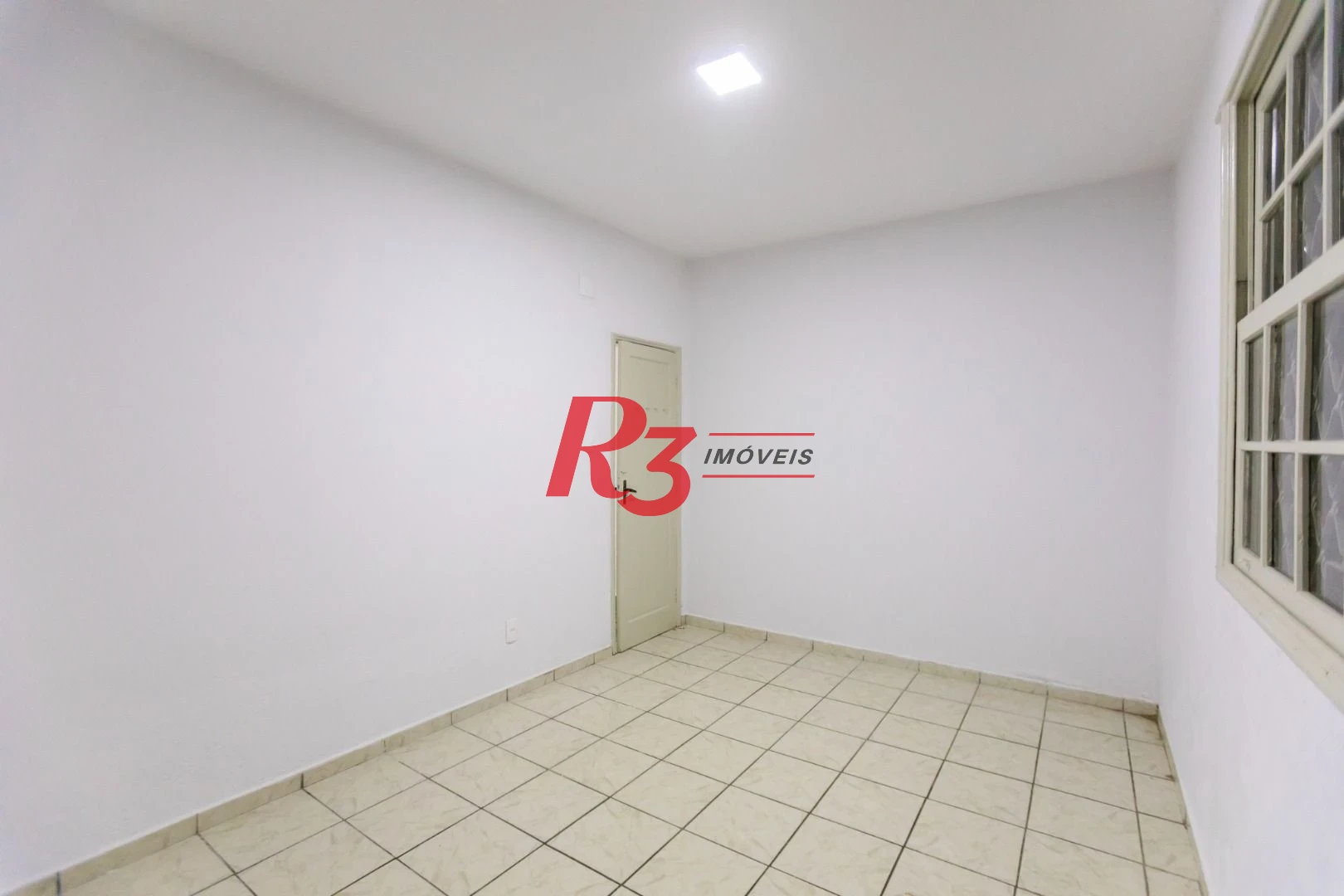 Apartamento com 2 dormitórios à venda, 90 m² por R$ 385.000,00 - Boqueirão - Santos/SP