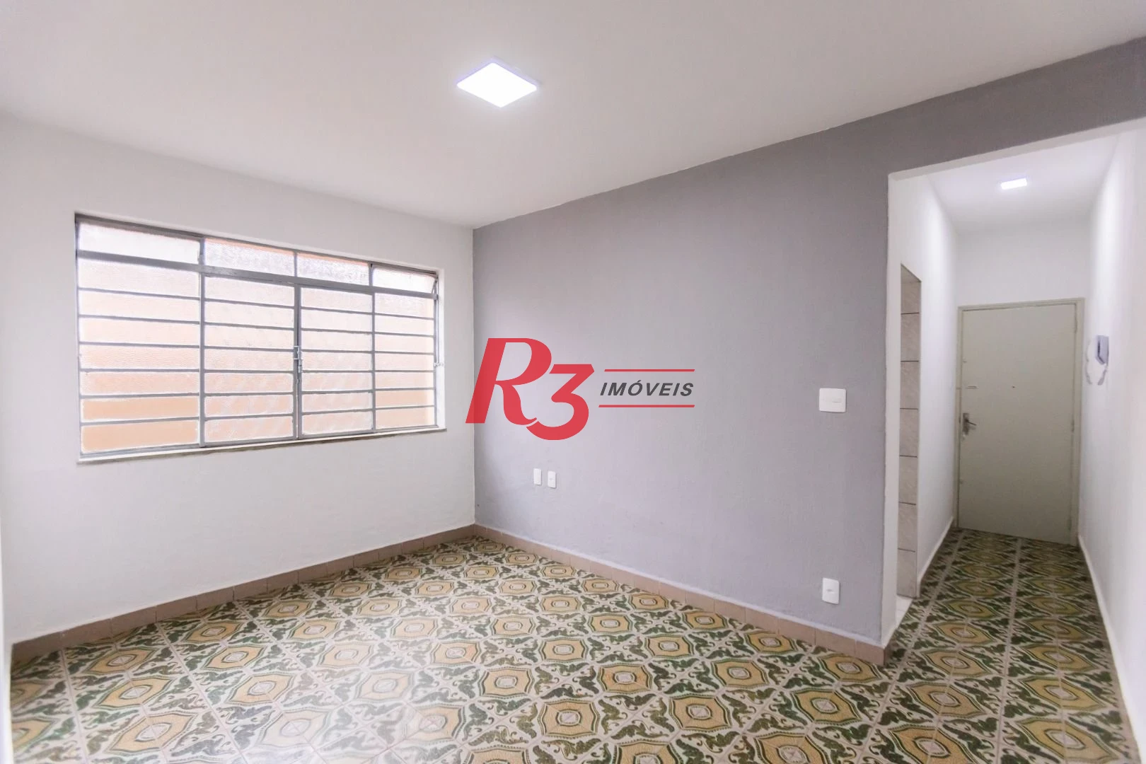 Apartamento com 2 dormitórios à venda, 90 m² por R$ 385.000,00 - Boqueirão - Santos/SP