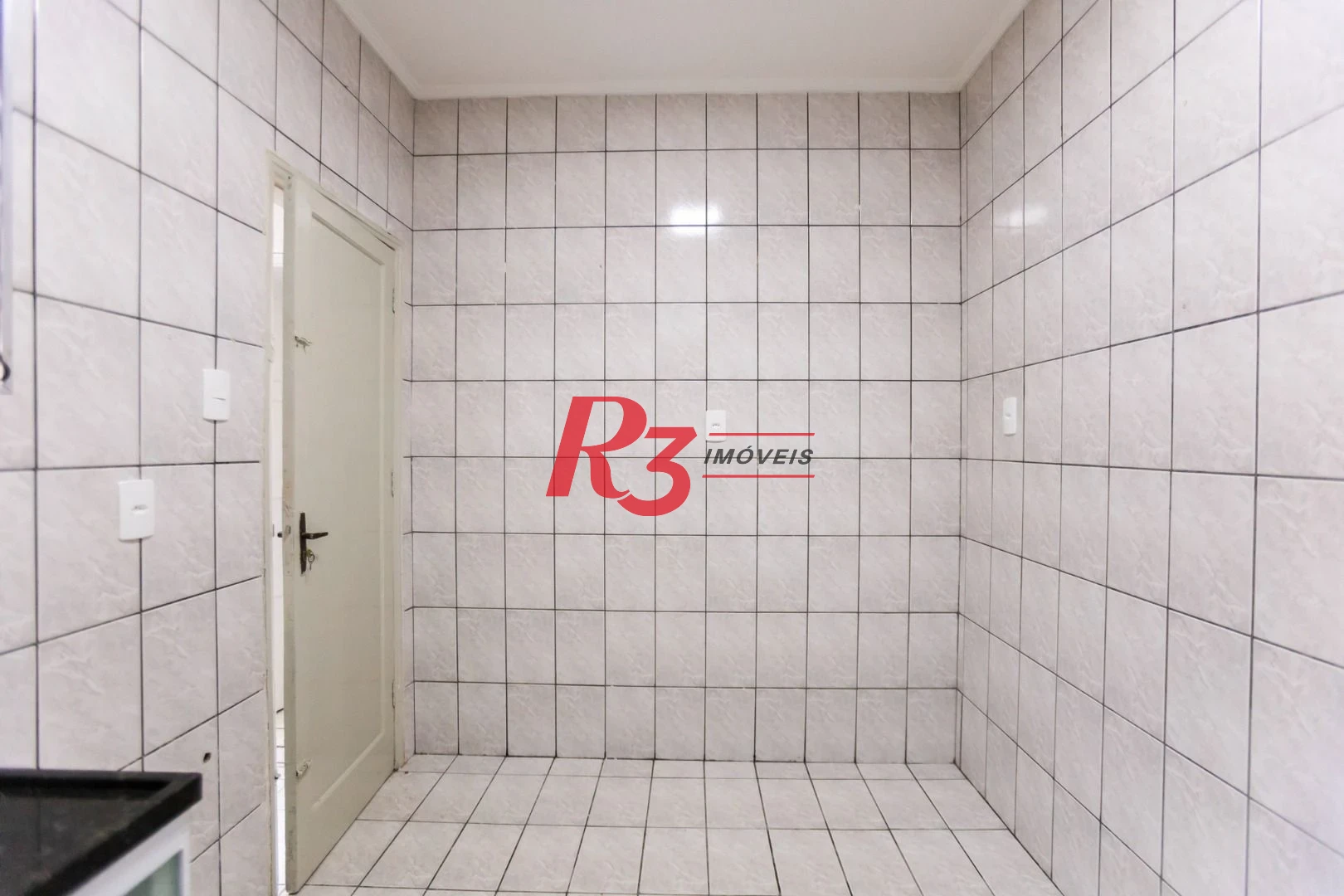 Apartamento com 2 dormitórios à venda, 90 m² por R$ 385.000,00 - Boqueirão - Santos/SP