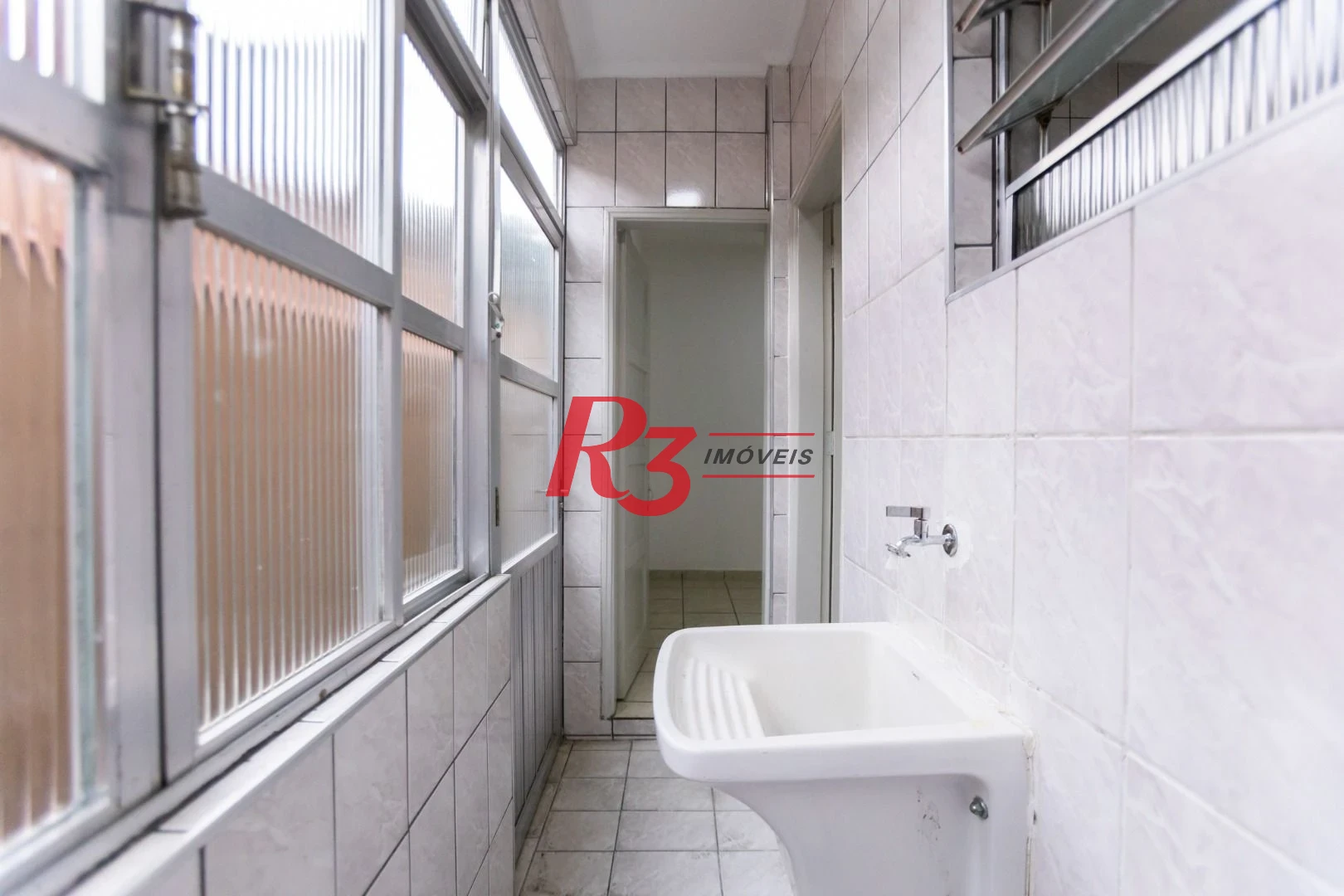 Apartamento com 2 dormitórios à venda, 90 m² por R$ 385.000,00 - Boqueirão - Santos/SP