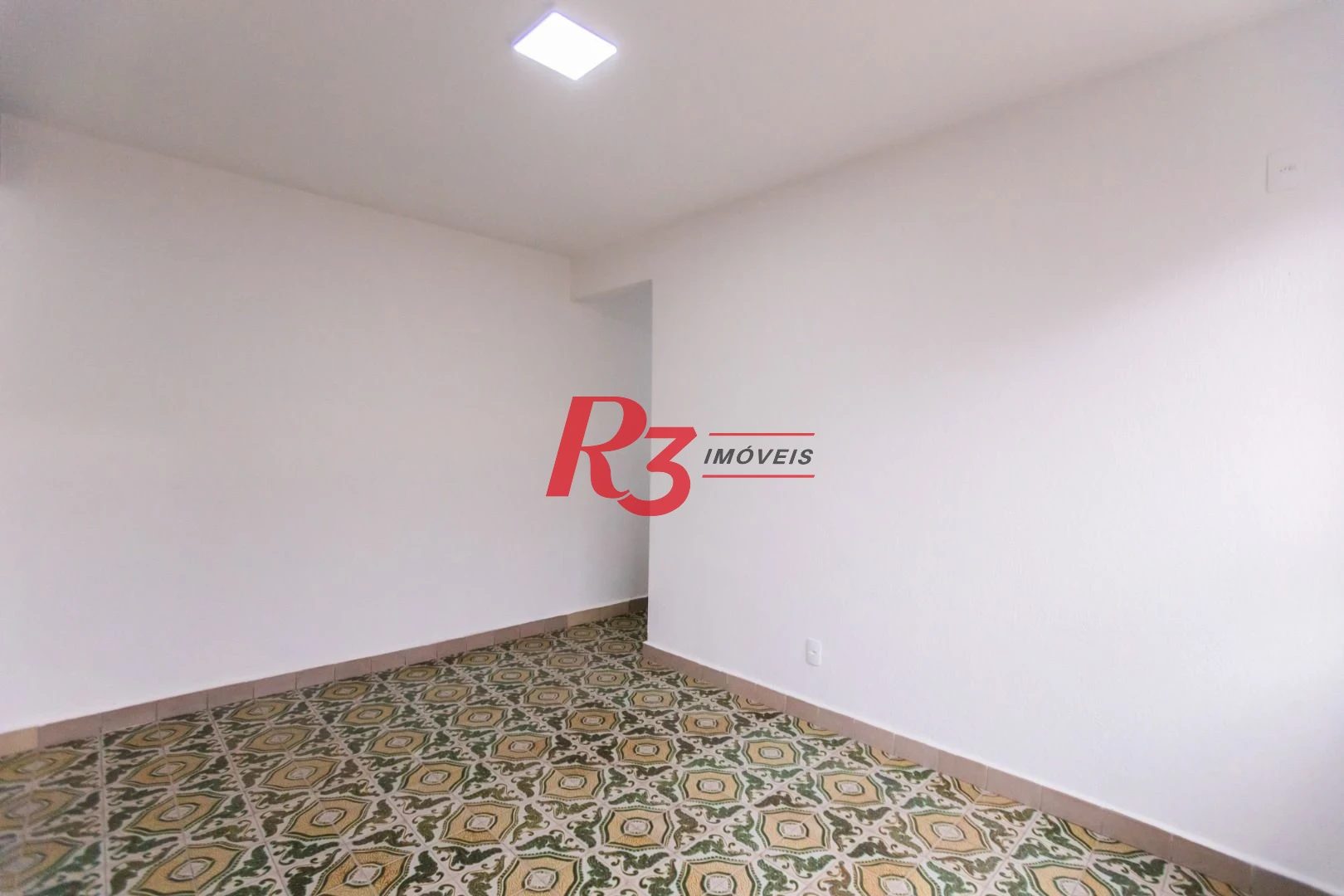 Apartamento com 2 dormitórios à venda, 90 m² por R$ 385.000,00 - Boqueirão - Santos/SP