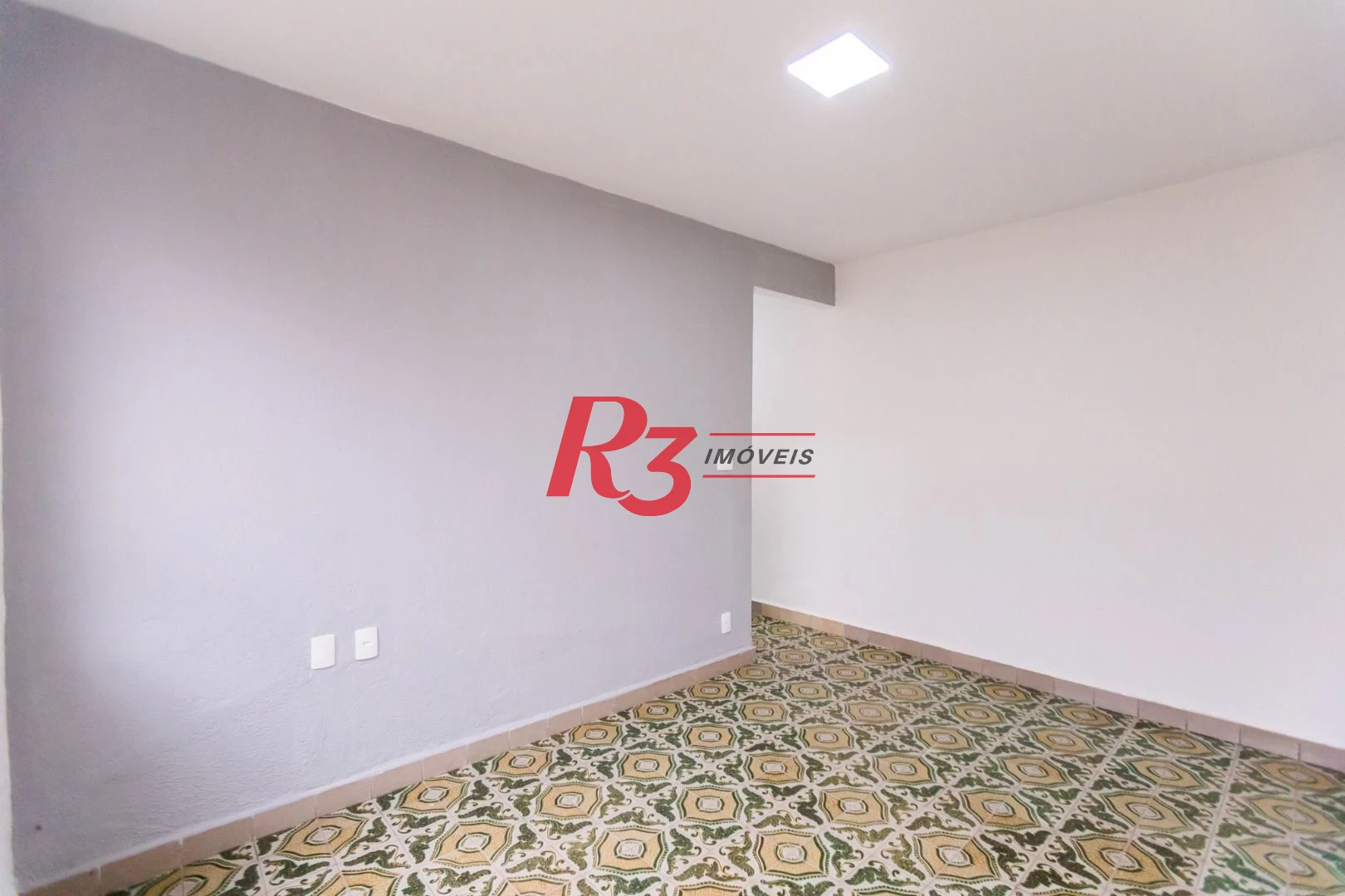 Apartamento com 2 dormitórios à venda, 90 m² por R$ 385.000,00 - Boqueirão - Santos/SP