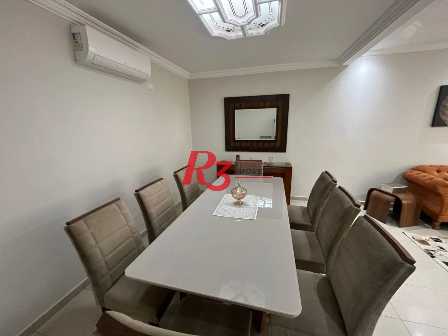 Casa com 3 dormitórios à venda, 141 m² por R$ 680.000,00 - Centro - São Vicente/SP