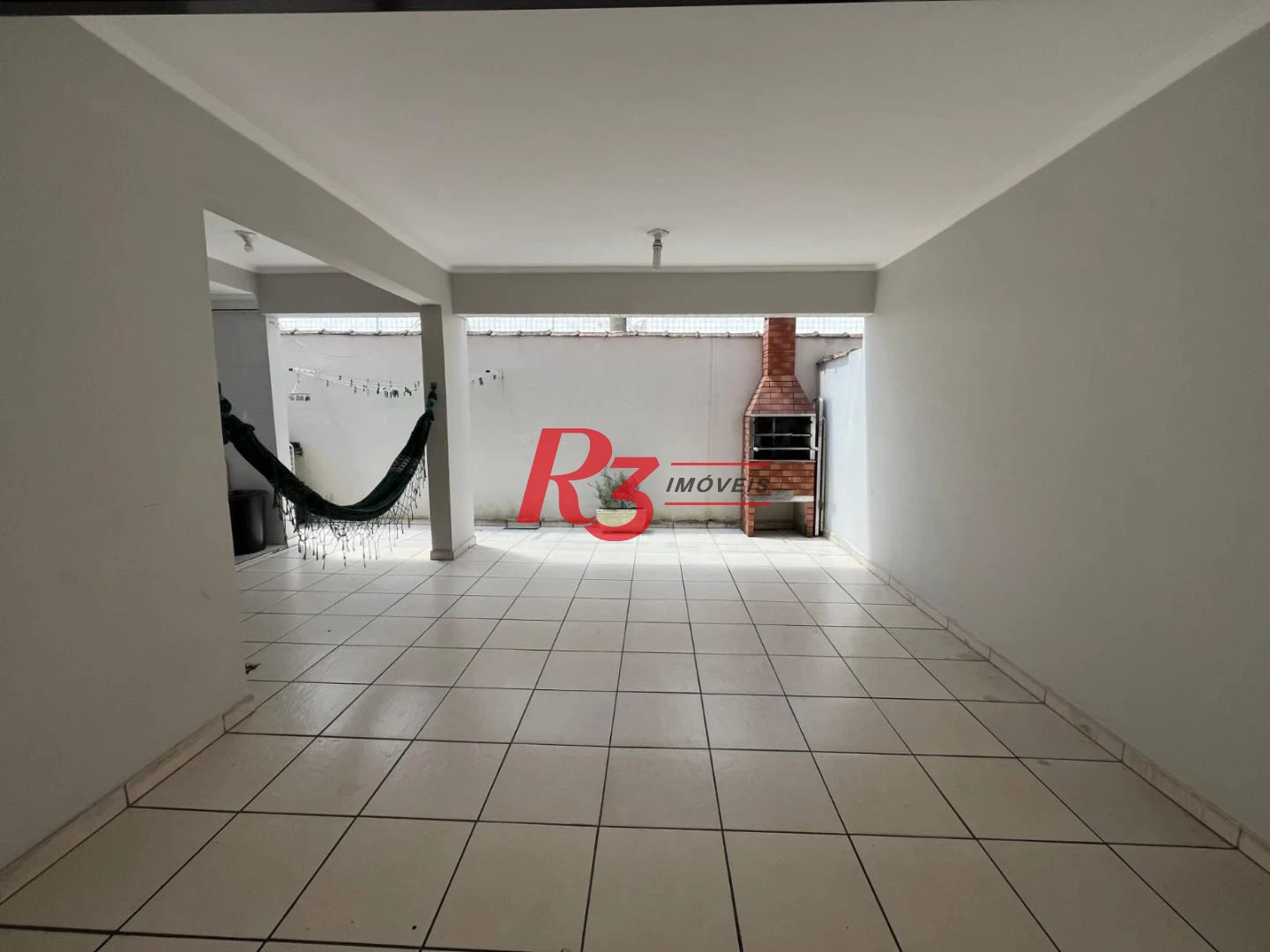 Casa com 3 dormitórios à venda, 141 m² por R$ 680.000,00 - Centro - São Vicente/SP