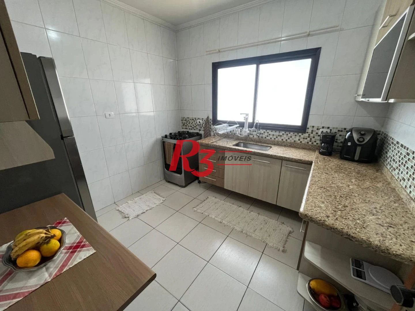 Casa com 3 dormitórios à venda, 141 m² por R$ 680.000,00 - Centro - São Vicente/SP